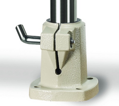 Baileigh PF-1850; 220V 1? 1/4HP 4 Speed Gear Driven Power Feeder 1017830