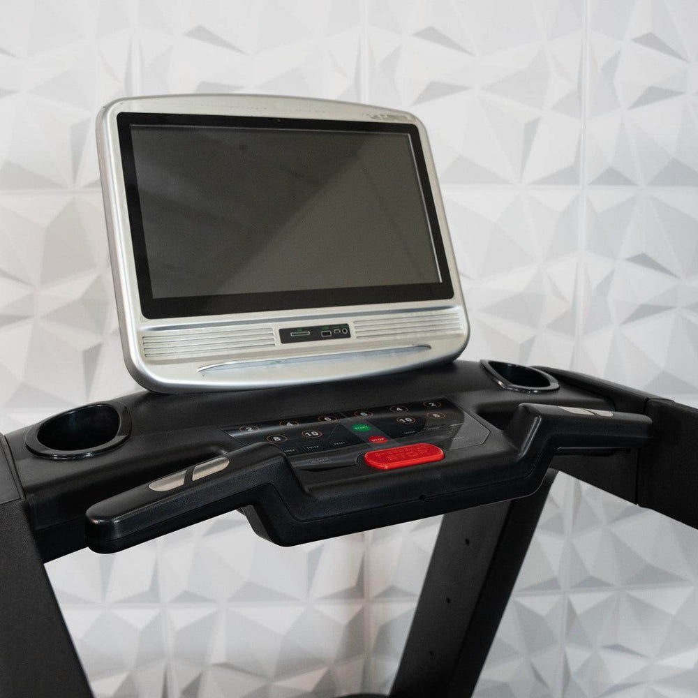 Touch Screen Commercial Treadmill - Muscle D Fitness - Deluxe Touch Screen Commercial Treadmill - Machine Horizon