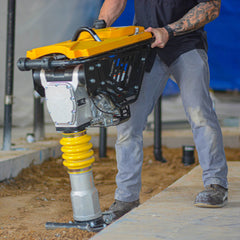 Tomahawk 3 HP Honda Vibratory Rammer Tamper with Honda GX100 Engine 3350 lbs/ft - Machine Horizon