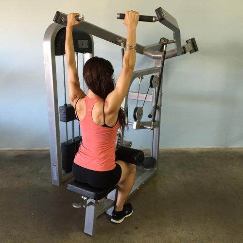 Classic Lat Pulldown - Muscle D Fitness - Adjustable Seated - Pin Selectorized - Machine Horizon Classic Lat Pulldown - Muscle D Fitness - Adjustable Seated - Pin Selectorized - Machine Horizon