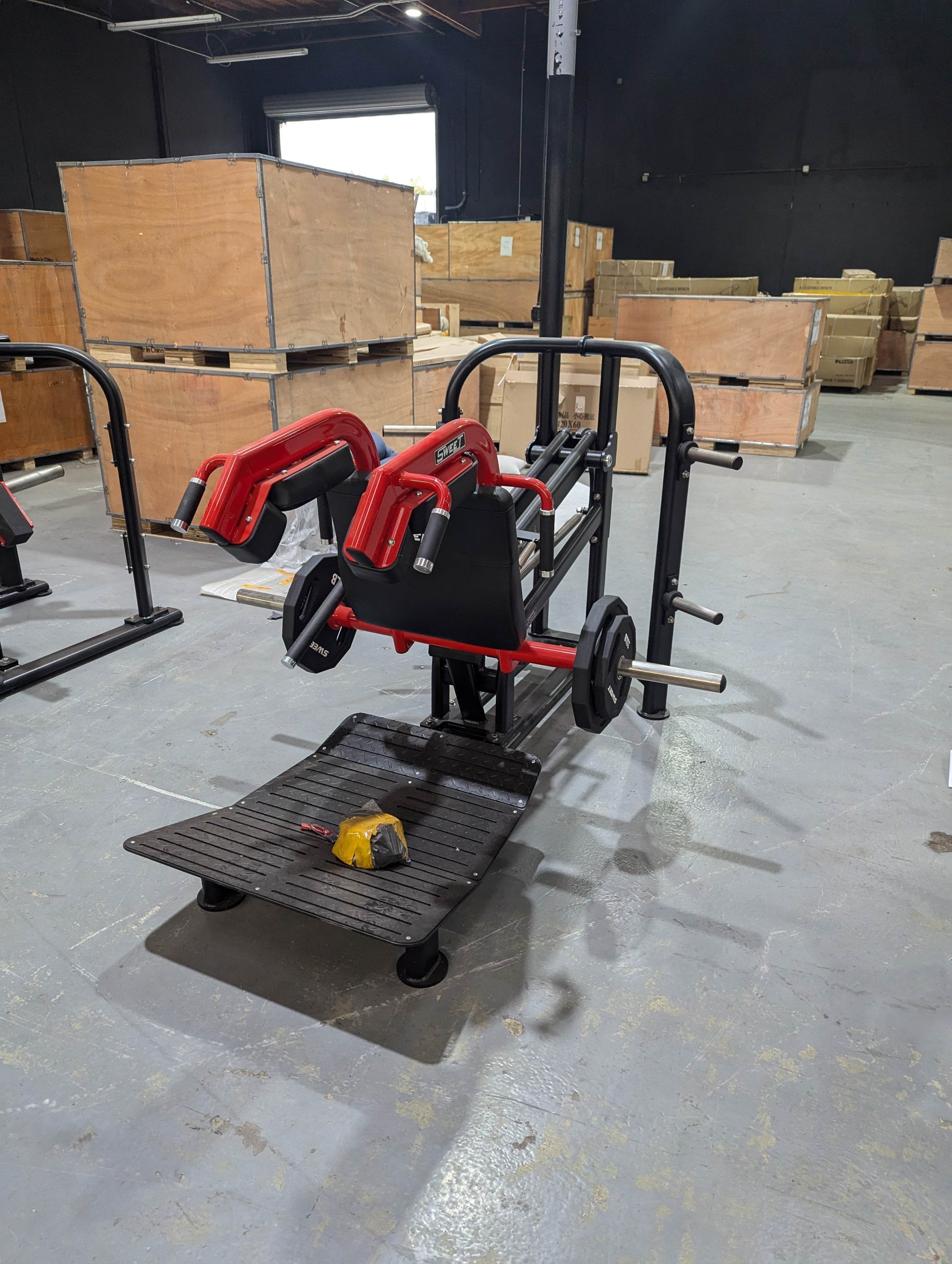 Sweet Hack Squat | Muscle D Fitness Plate Loaded Machine - Machine Horizon Sweet Hack Squat | Muscle D Fitness Plate Loaded Machine - Machine Horizon