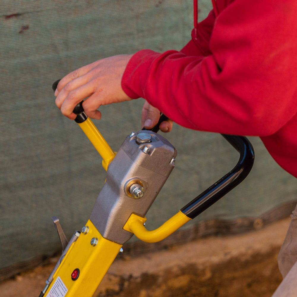 Tomahawk 6.5 HP Honda Reverse Hydraulic Plate Compactor for Soil, Aggregate, Cohesive Compaction - Machine Horizon