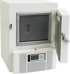 Yamato ULF-101UN Undercounter Ultra Low Freezer -40ºC TO -85ºC, 2 CU.FT., Manual Defrost - Machine Horizon