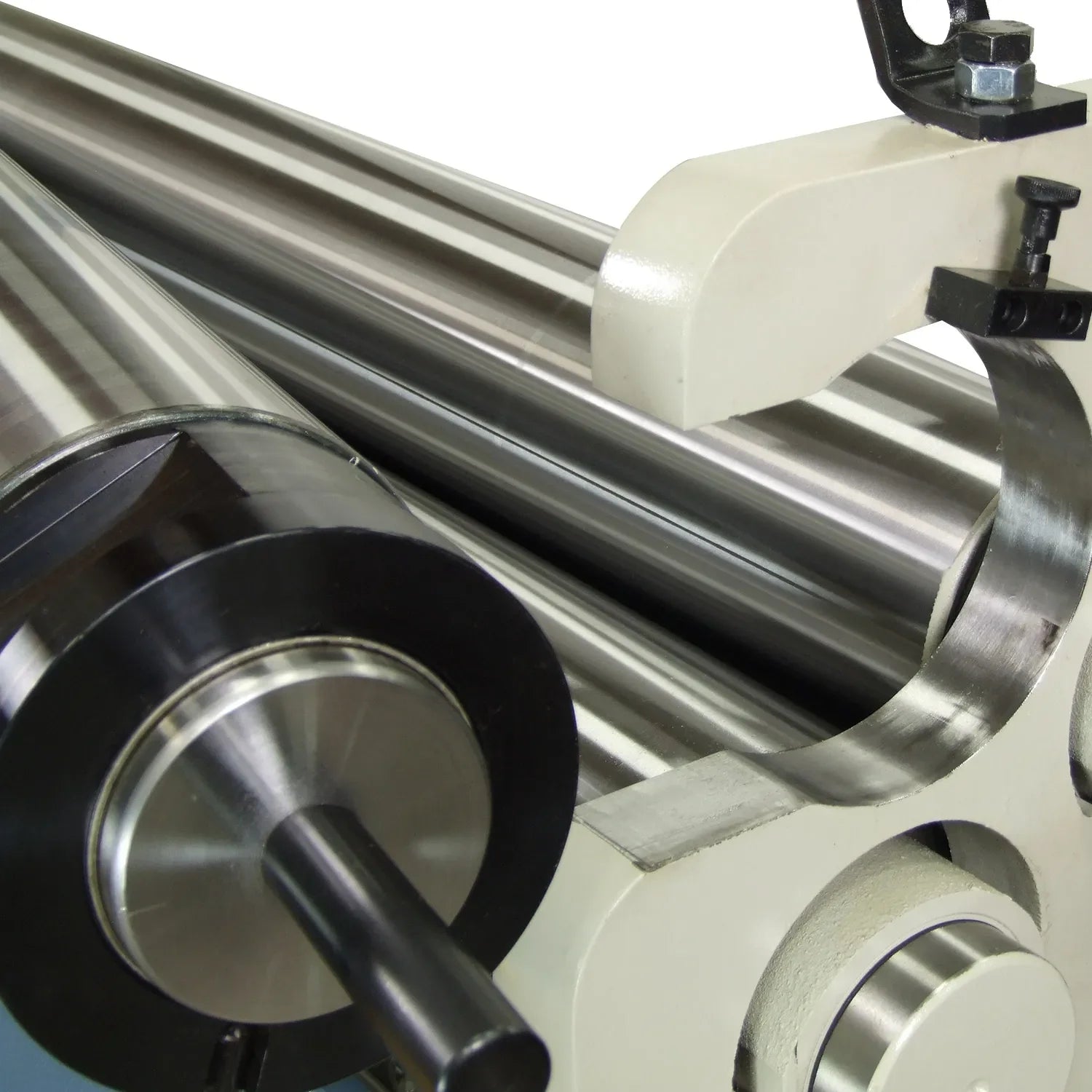 Baileigh PR-613, 220V 3Phase Hydraulic Plate Roll. 6 ft. Length 13 Gauge Mild Steel Capacity 1006579