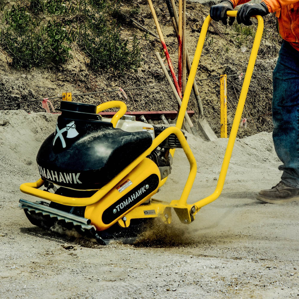 Tomahawk 5.5 HP Honda Vibratory Plate Compactor for Asphalt Aggregate Soil Compaction - Machine Horizon