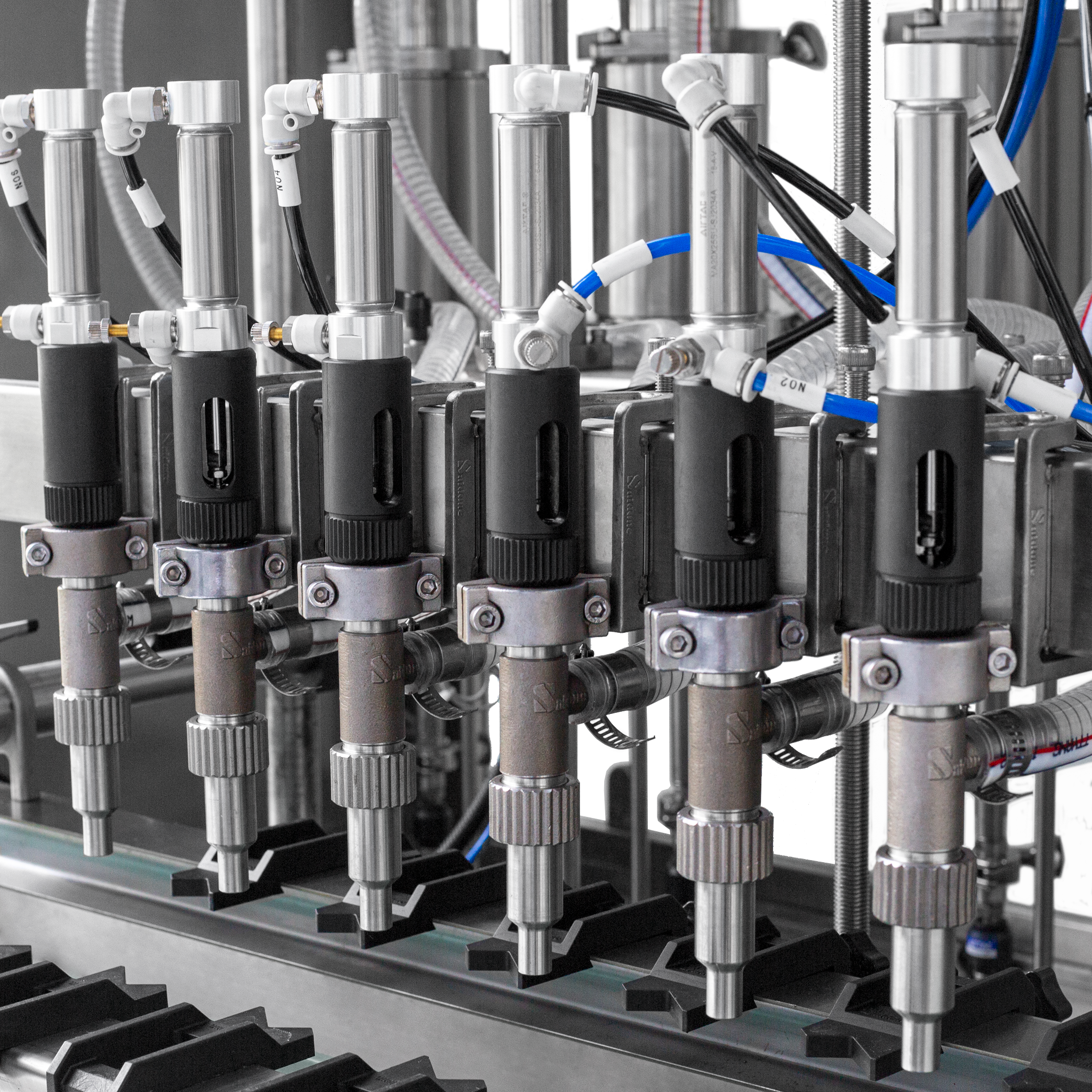 Jores Technologies 6 Head Inline Piston Filling System with Conveyor – 1000ml