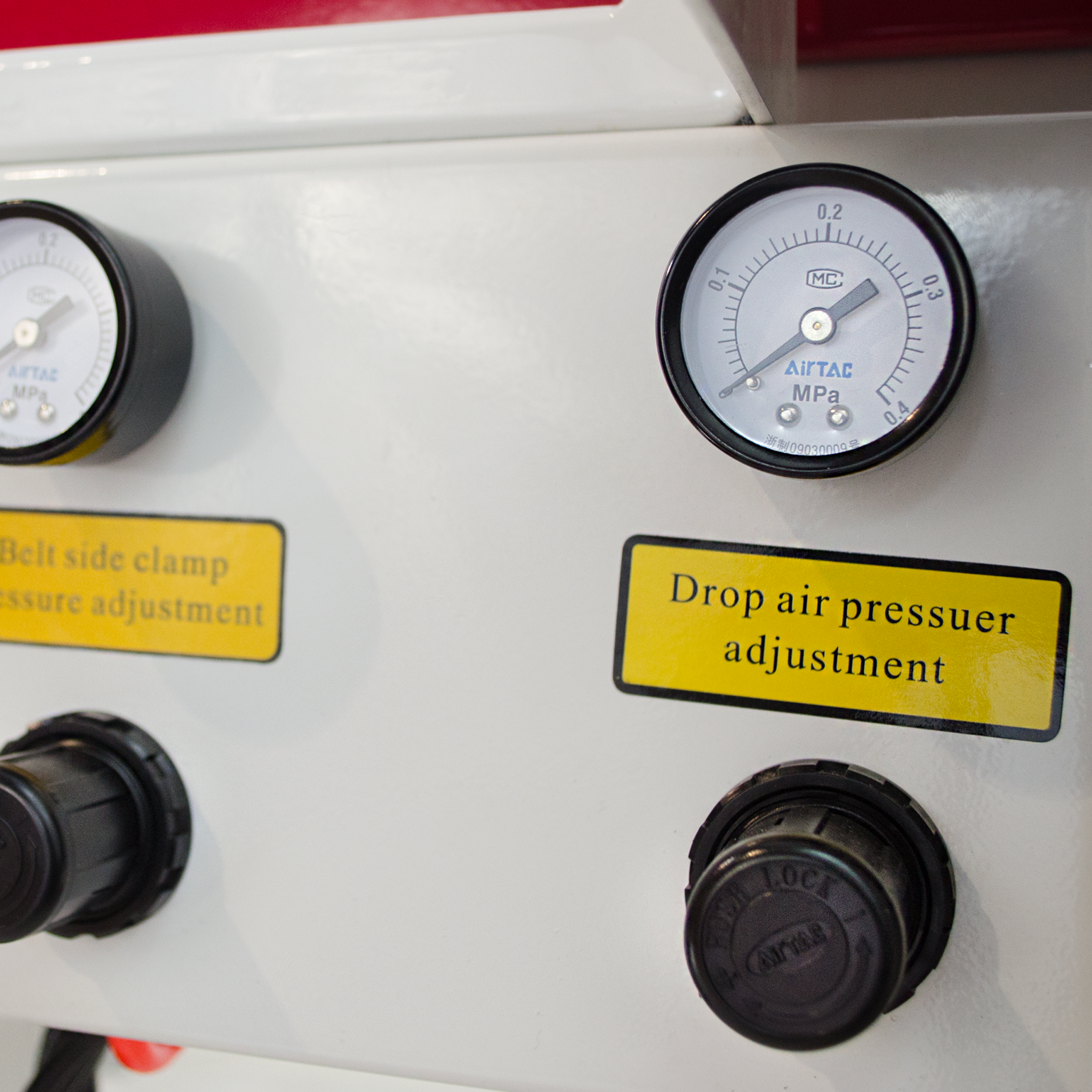 Jores Technologies Automatic Case Sealer Machine with Side Traction