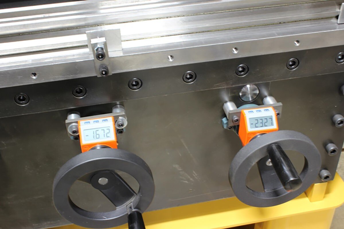 Baileigh Industrial BA9-BP3142NC Hydraulic Press Brake BP-3142NC