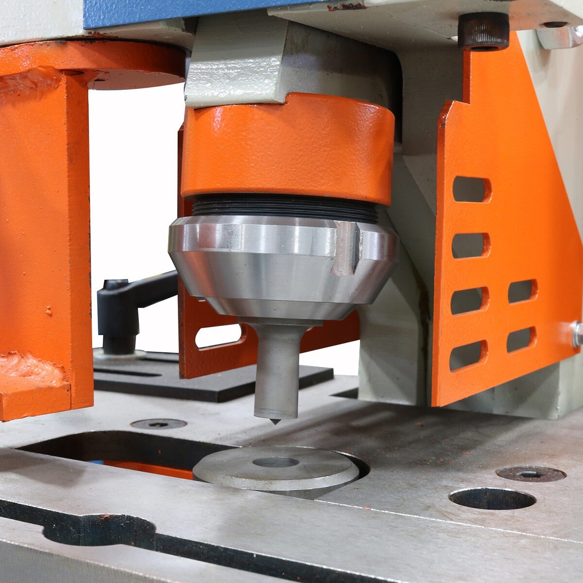 Baileigh Industrial BA9-1007757 4 Station Hydraulic Ironworker SW-443