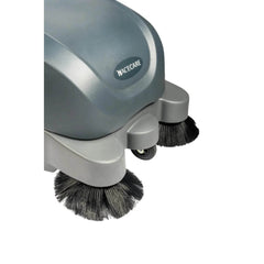 NaceCare 36″ Battery Sweeper – Traction Drive + Vacuum System + Dual Side Brooms - Machine Horizon