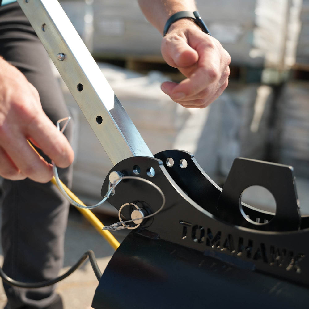 Tomahawk 440 lb Electric Paver Slab Vacuum Lifter 1200W for Hardscaping, Concrete, and Stone Placement - Machine Horizon