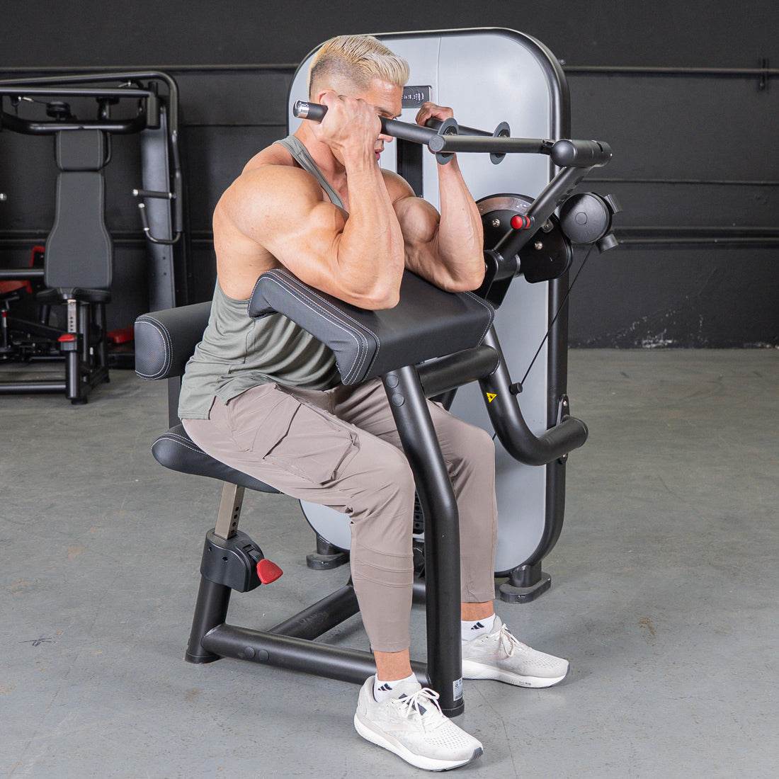 Vogue Biceps Triceps Combo | Commercial Selectorized Machine - Machine Horizon
