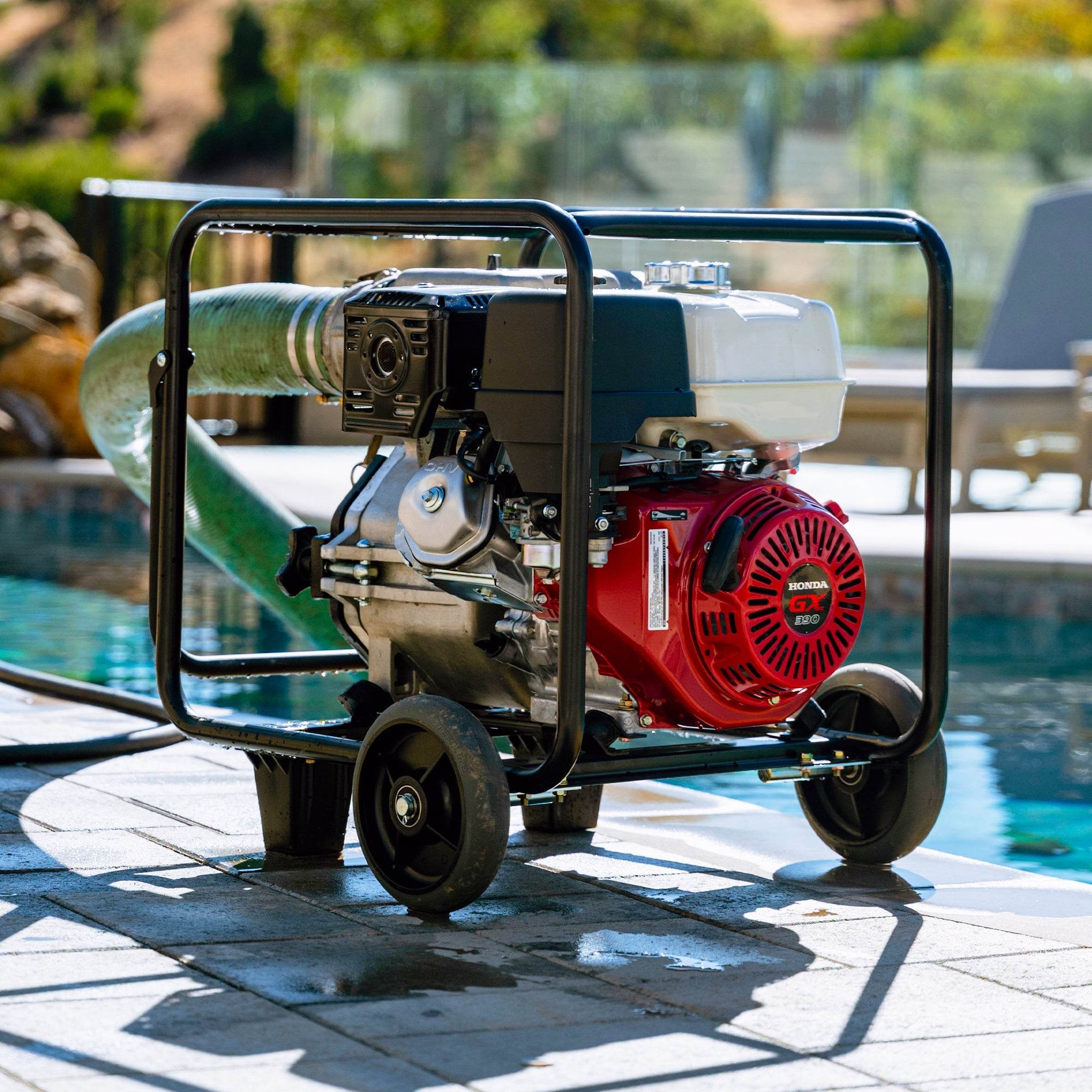 Tomahawk 4 Inch Trash Water Pump 423 GPM 13 HP GX390 powered by Honda Portable Utility - Machine Horizon