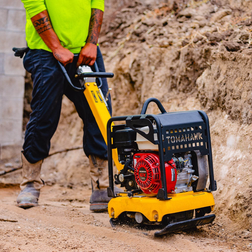 Tomahawk 5.5 HP Honda Reverse Plate Compactor 19x14 Plate for Asphalt, Aggregate, Cohesive Soil Compaction - Machine Horizon